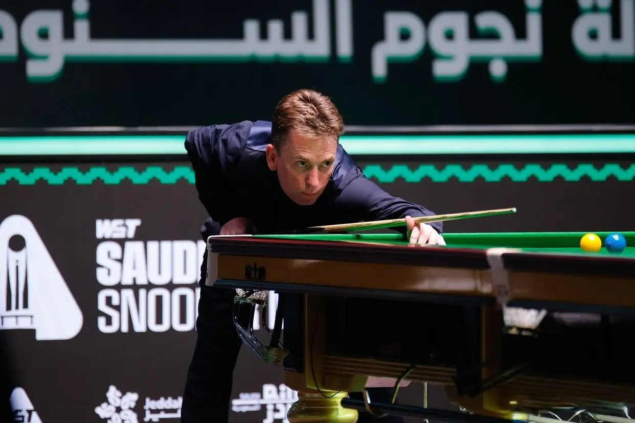 打到, 情甚至延伸 打到, 情甚至延伸