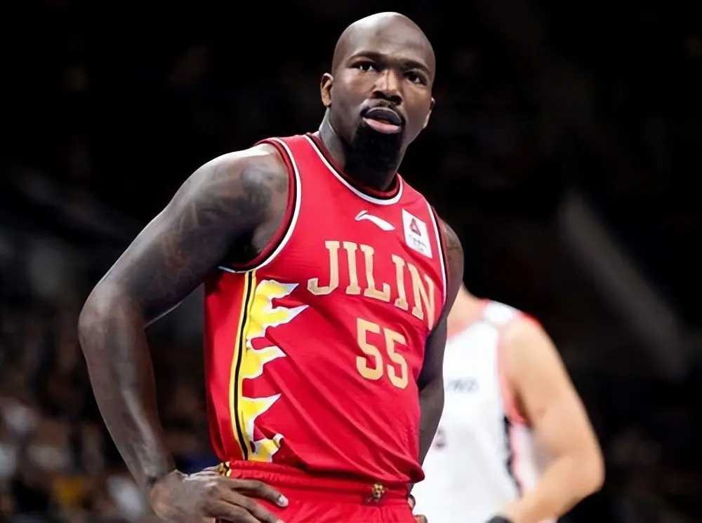 于青岛男篮 于青岛男篮