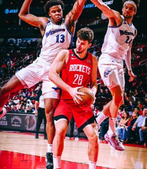 对手犯规的 对手犯规的