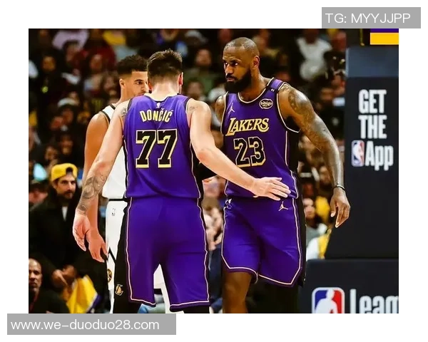 12月1日独行侠对阵湖人精彩直播全程回顾与赛后分析